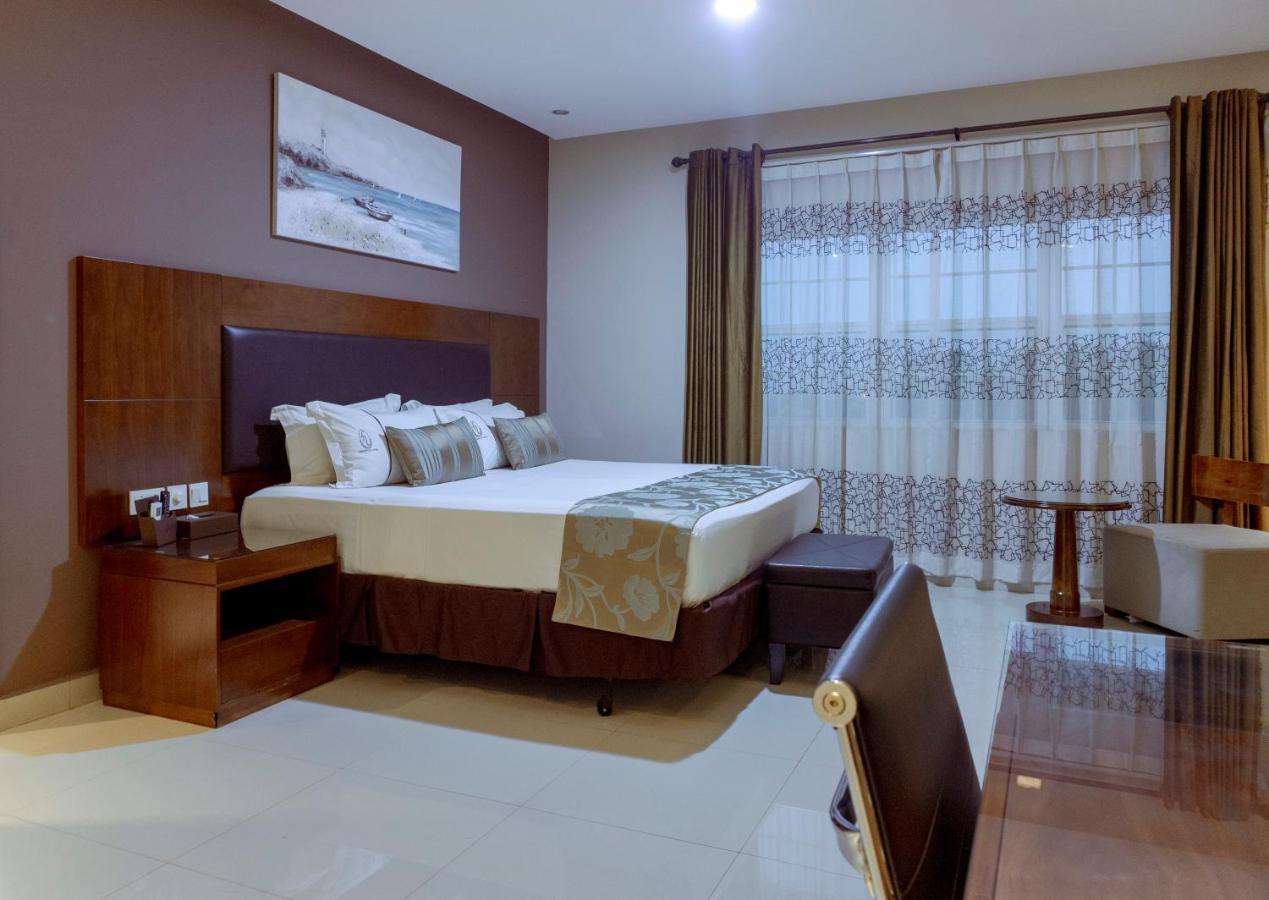 Frederick'S Lodge คูมาซี ภายนอก รูปภาพ