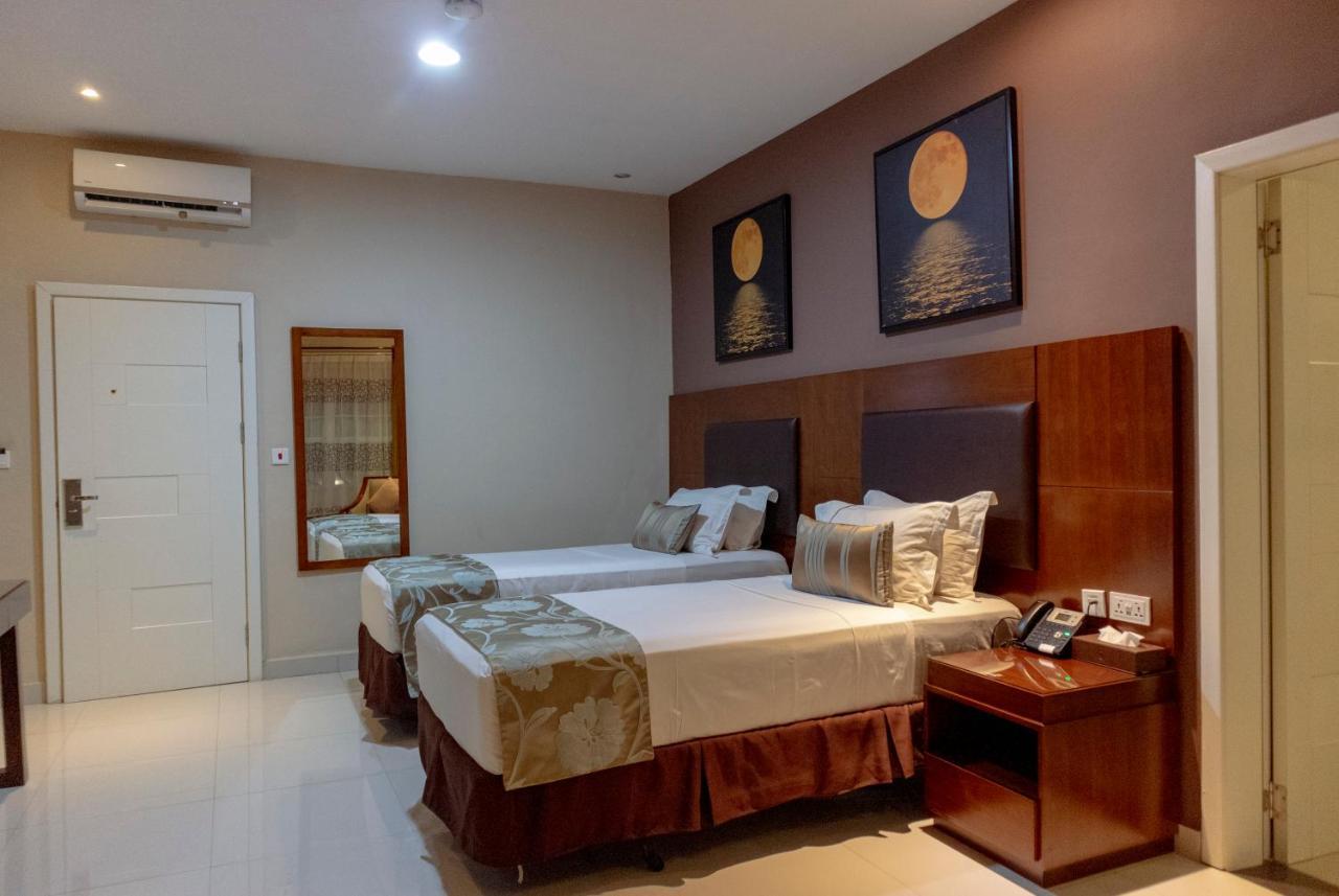 Frederick'S Lodge คูมาซี ภายนอก รูปภาพ