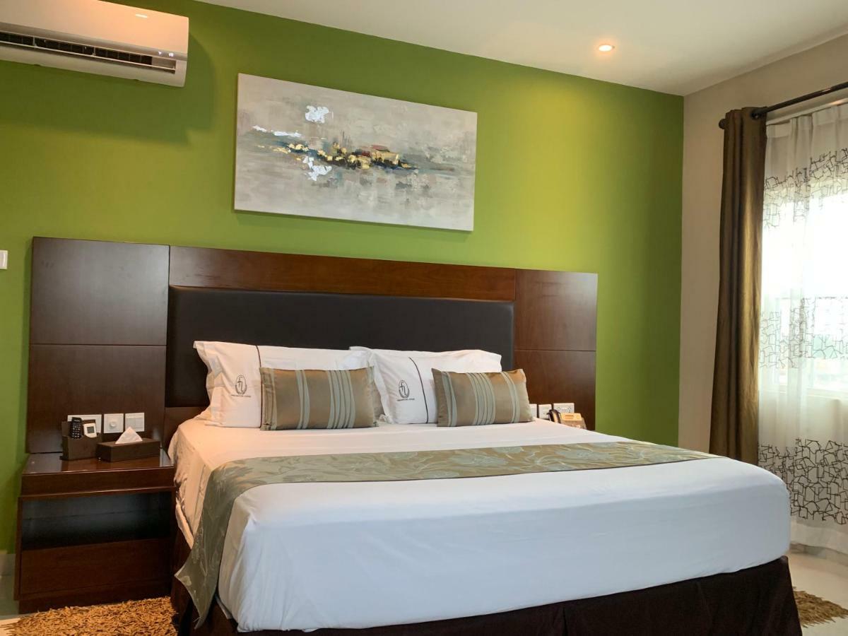 Frederick'S Lodge คูมาซี ภายนอก รูปภาพ